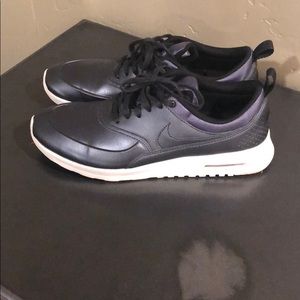 Nike Thea air max